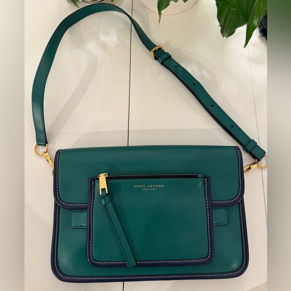 Marc Jacobs Green Crossbody Bag with Blue Lining Details